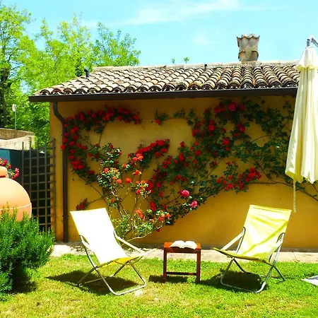 Casa Ezelina بيزارو