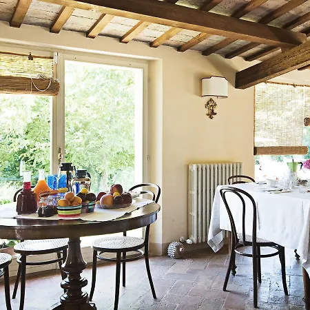 Casa Ezelina * بيزارو